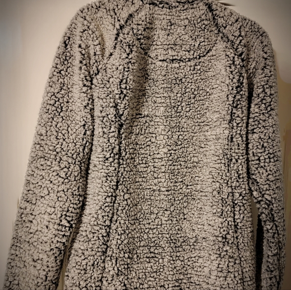 Pullover - Picture 3 of 4